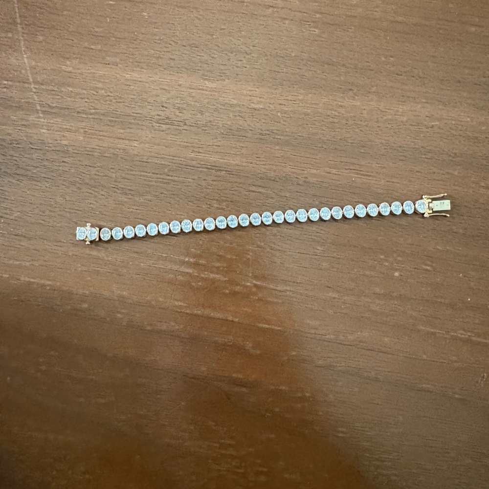 .25 pointer Lab Grown Oval Tennis bracelet - Picture 5 of 6